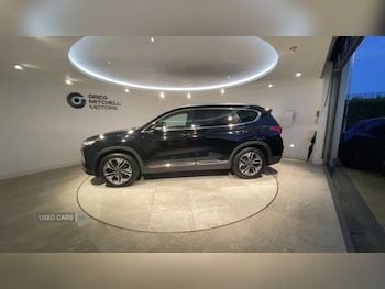 Used Hyundai Santa Fe 2019 for sale - 76936943: Photo