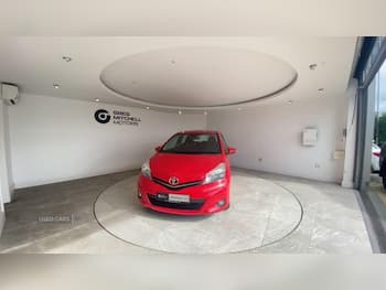 Used Toyota Yaris 2014 for sale - 79633417: Photo