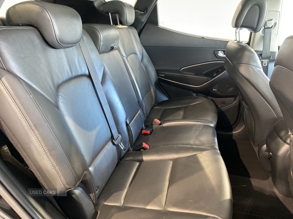 Used Hyundai Santa Fe 2017 for sale - 76690319: Photo 14