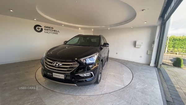Used Hyundai Santa Fe 2017 for sale - 76690319: Photo 2