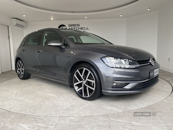 Volkswagen - Golf