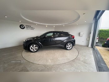 Used Toyota C-HR 2019 for sale - 75579007: Photo