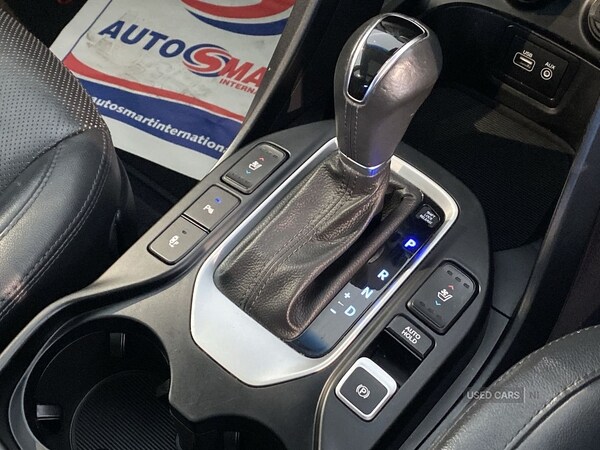 Used Hyundai Santa Fe 2017 for sale - 76998221: Photo 27