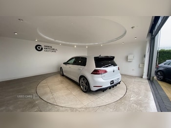 Used Volkswagen Golf 2018 for sale - 77306562: Photo