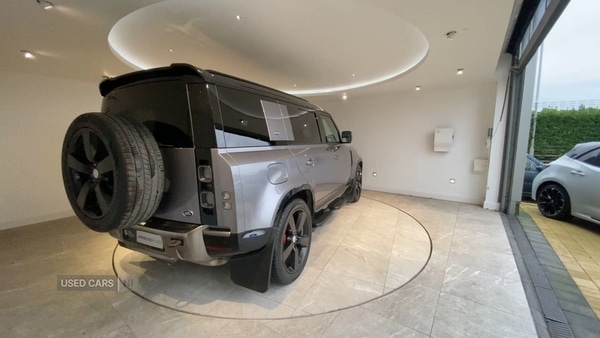 Used Land Rover Defender 2021 for sale - 76528264: Photo 4
