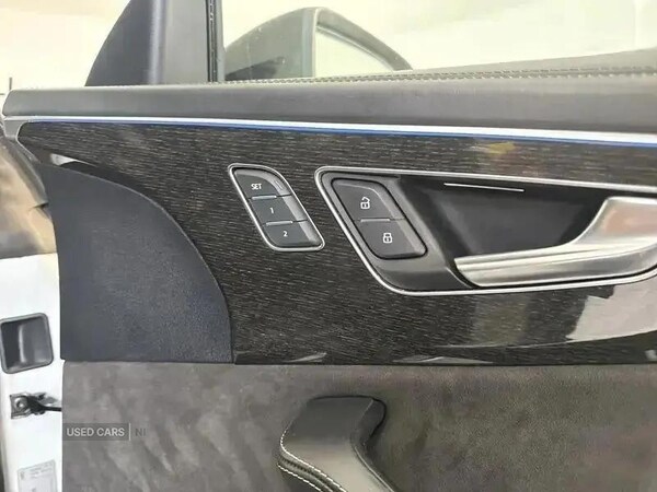 Used Audi Q8 2021 for sale - 77192122: Photo 31