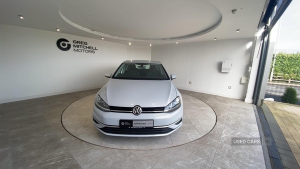 Used Volkswagen Golf 2018 for sale - 77884127: Photo 2