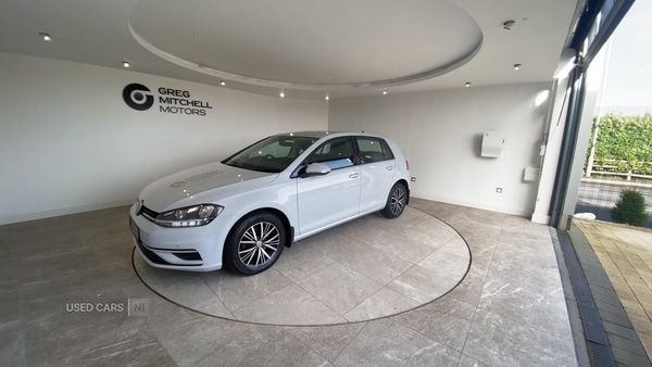 Used Volkswagen Golf 2018 for sale - 77884127: Photo 3