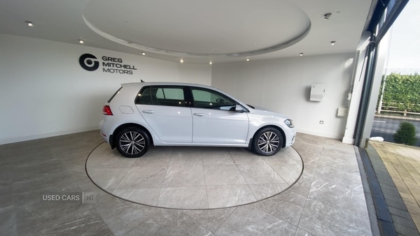 Used Volkswagen Golf 2018 for sale - 77884127: Photo 8