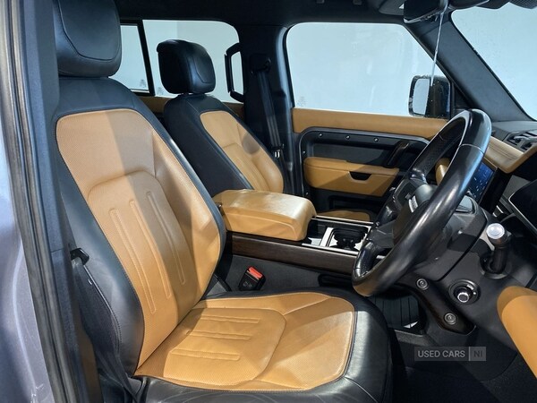 Used Land Rover Defender 2021 for sale - 76523167: Photo 17