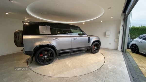 Used Land Rover Defender 2021 for sale - 76523167: Photo 5