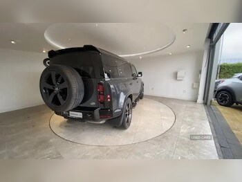 Used Land Rover Defender 2023 for sale - 78890513: Photo