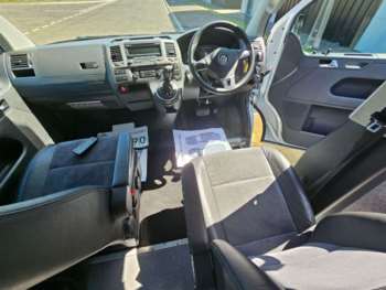 Used Volkswagen Caravelle 2015 for sale - 73877454: Photo