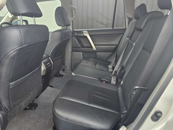 Used Toyota Landcruiser 2010 for sale - 75683799: Photo 11