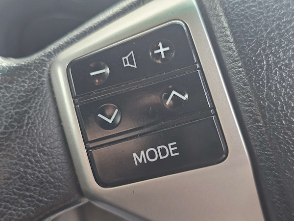 Used Toyota Landcruiser 2010 for sale - 75683799: Photo 26