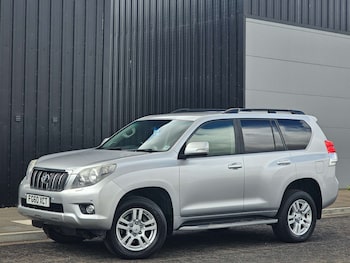 Used Toyota Land Cruiser 2010 for sale - 75683799: Photo