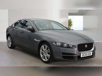 Used Jaguar XE 2016 for sale - 78456154: Photo
