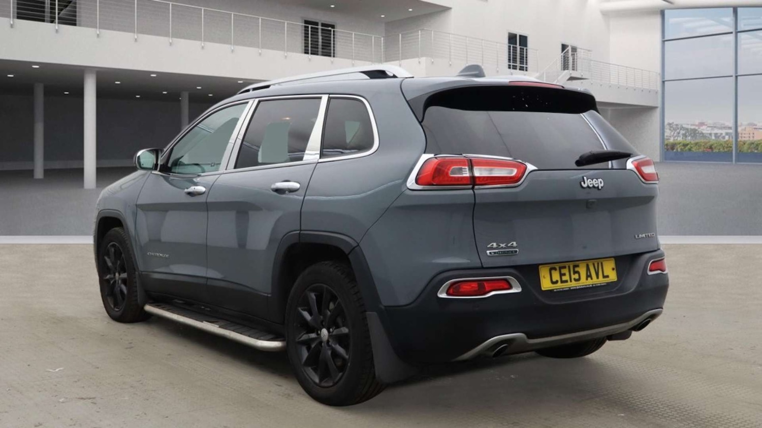 Used Jeep Cherokee 2015 for sale - 77569728: Photo 4