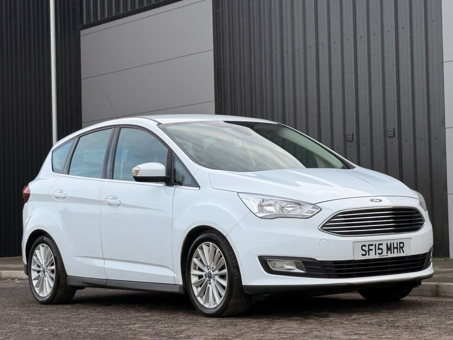 Used Ford C-Max 2015 for sale - 76384158: Photo 1