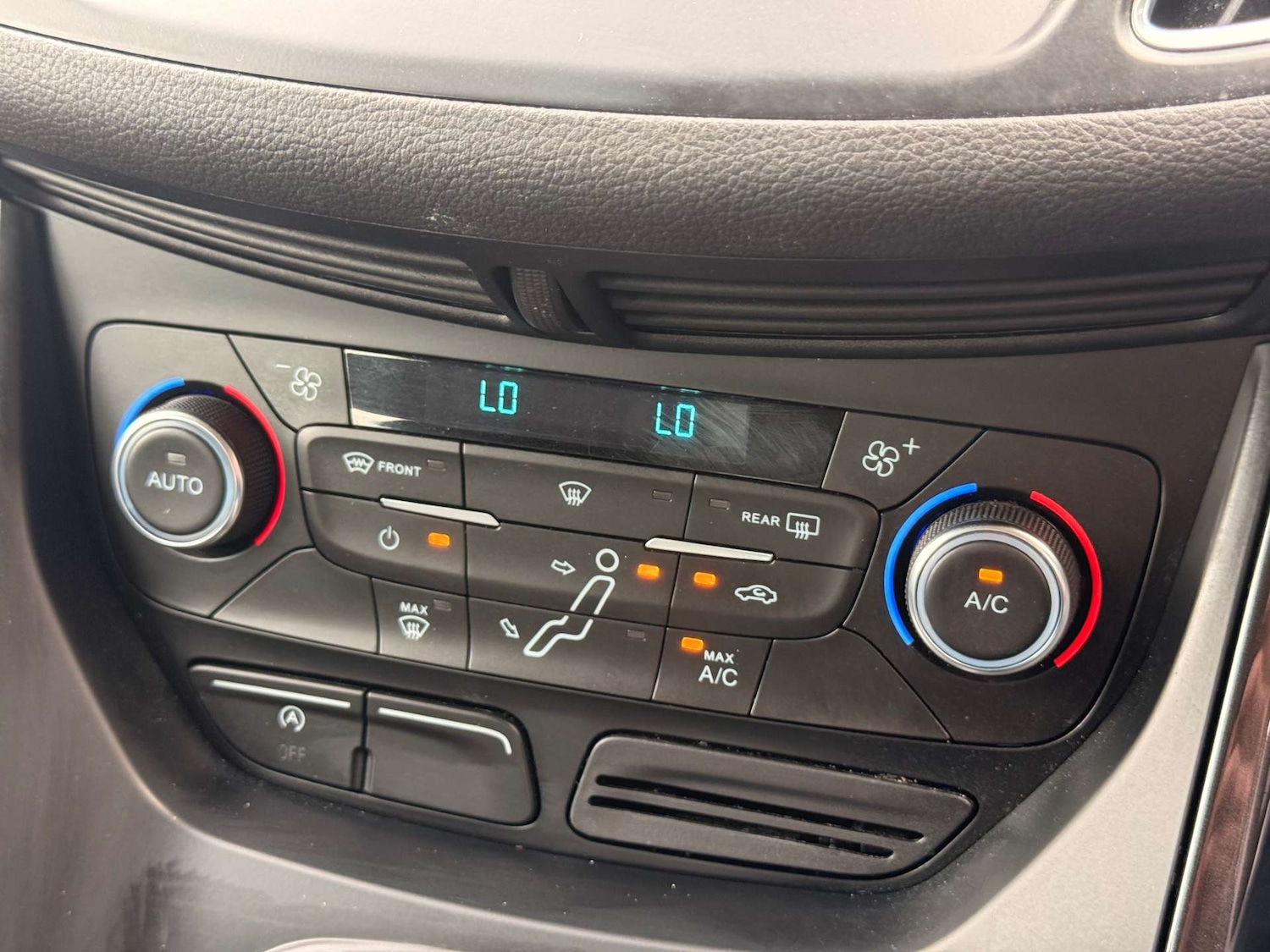 Used Ford C-Max 2015 for sale - 76384158: Photo 12