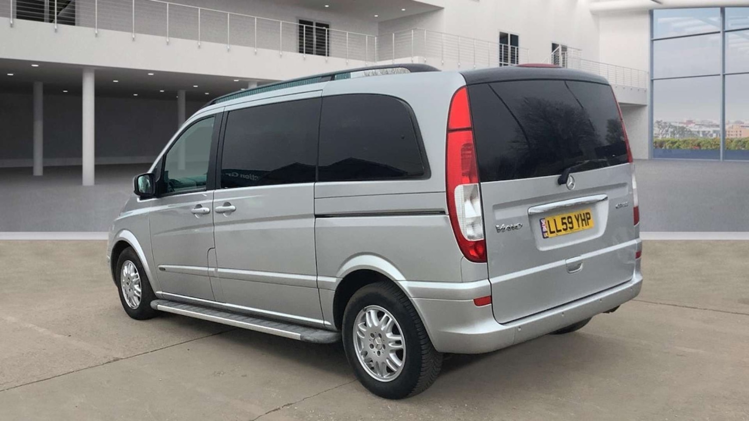 Used Mercedes-Benz Viano 2009 for sale - 77609416: Photo 9