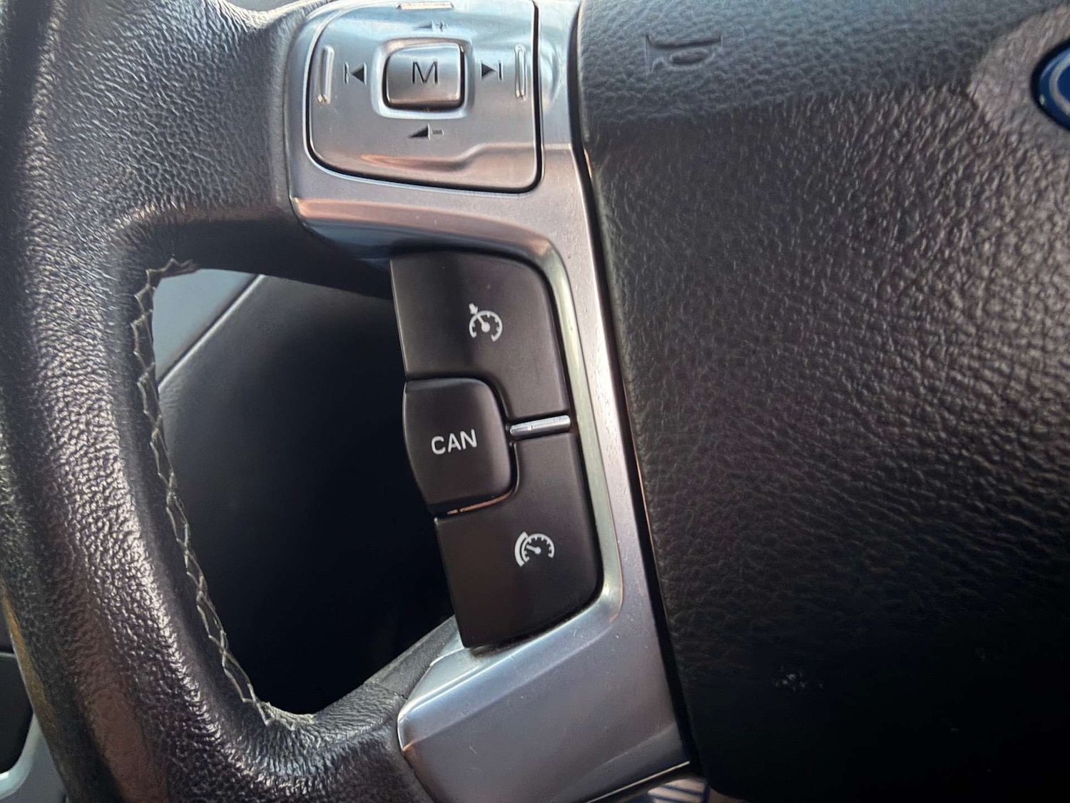 Used Ford Mondeo 2012 for sale - 76495893: Photo 12