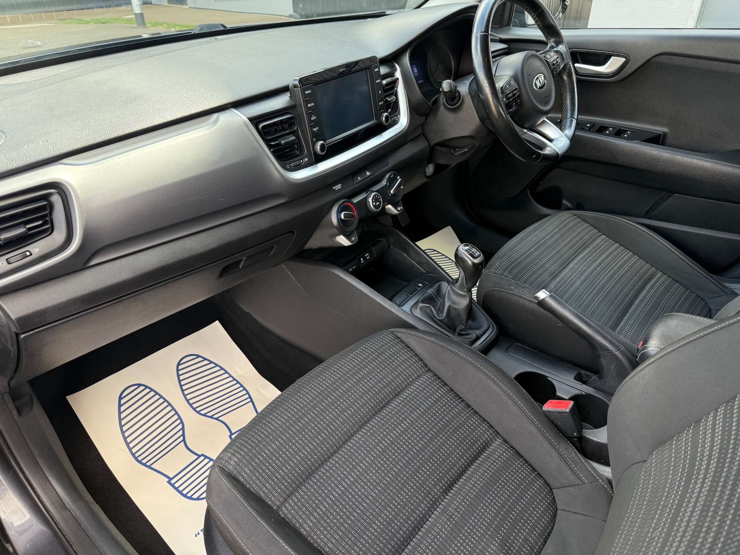 Used Kia Stonic 2018 for sale - 77205131: Photo 10