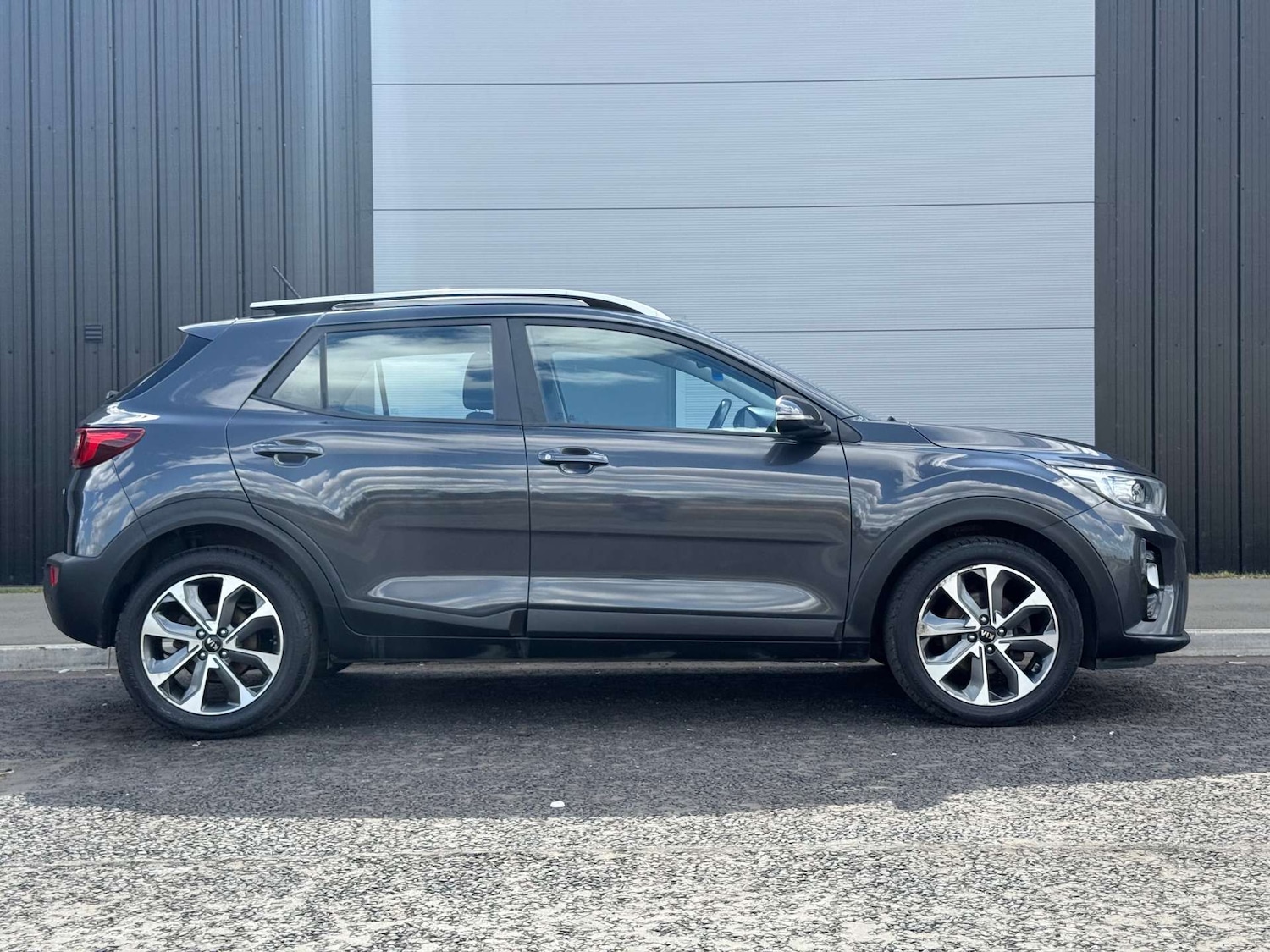 Used Kia Stonic 2018 for sale - 77205131: Photo 7