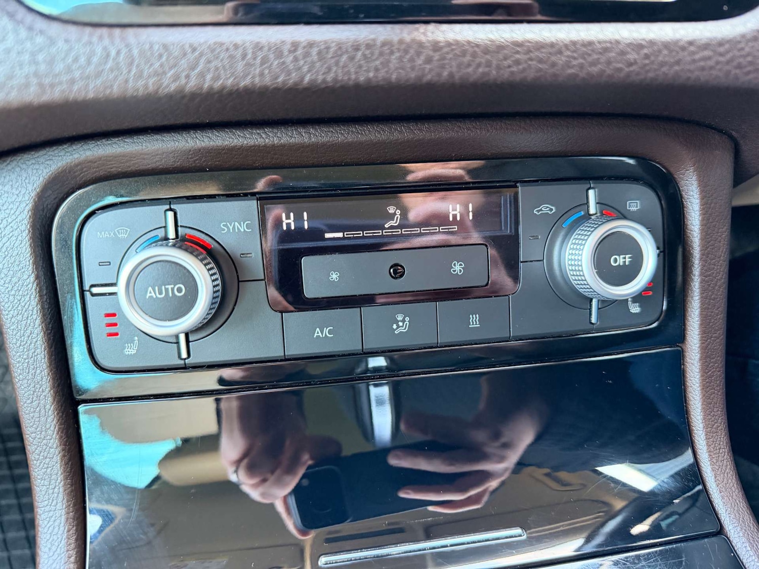 Used Volkswagen Touareg 2015 for sale - 77270764: Photo 18