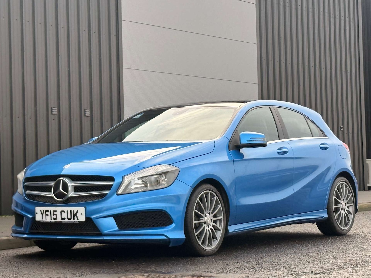 Used Mercedes-Benz A-Class 2015 for sale - 76172789: Photo 2