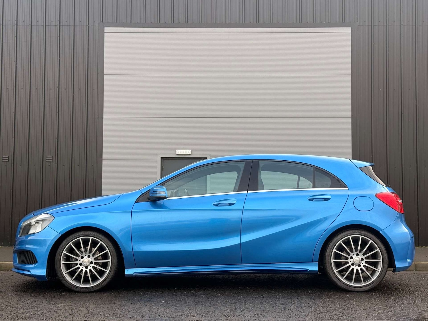 Used Mercedes-Benz A-Class 2015 for sale - 76172789: Photo 5