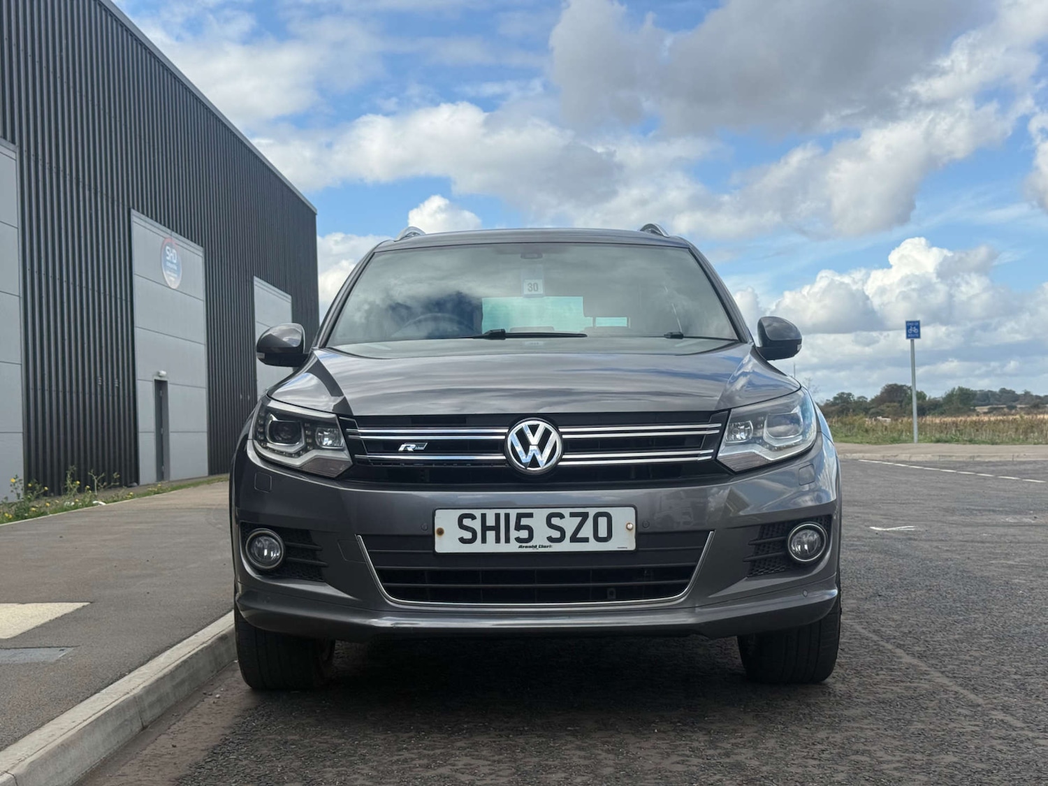 Used Volkswagen Tiguan 2015 for sale - 76481407: Photo 7