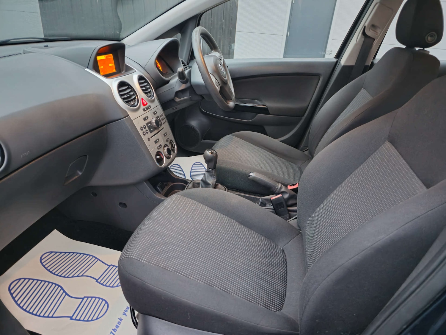 Used Vauxhall Corsa 2011 for sale - 76280395: Photo 8