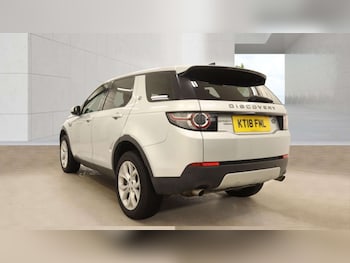 Used Land Rover Discovery Sport 2018 for sale - 78411531: Photo