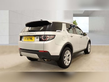 Used Land Rover Discovery Sport 2018 for sale - 78411531: Photo
