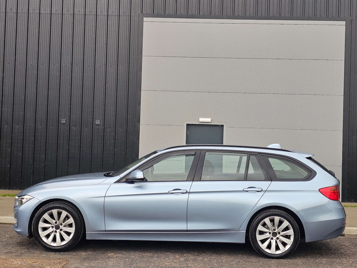 Used BMW 3 Series 2014 for sale - 76427216: Photo 5