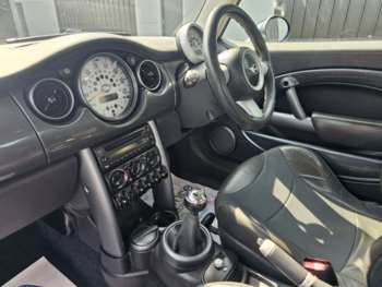 Used MINI Hatch 2004 for sale - 74963411: Photo
