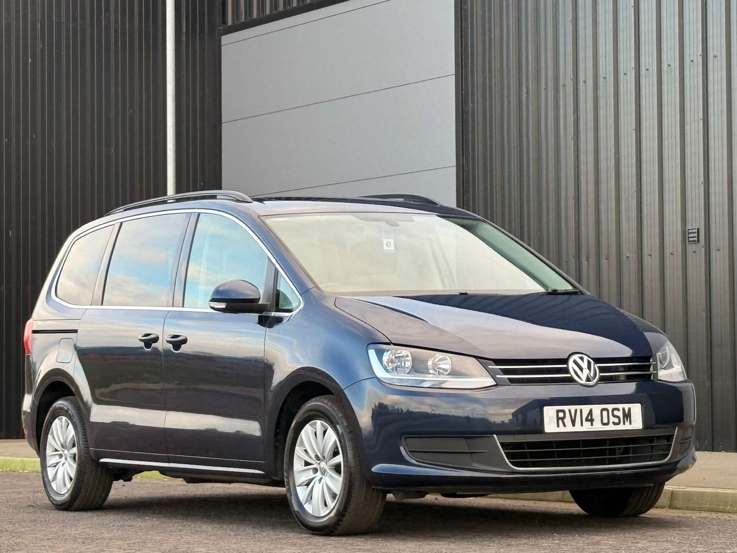 Used Volkswagen Sharan 2014 for sale - 76618141: Photo 1