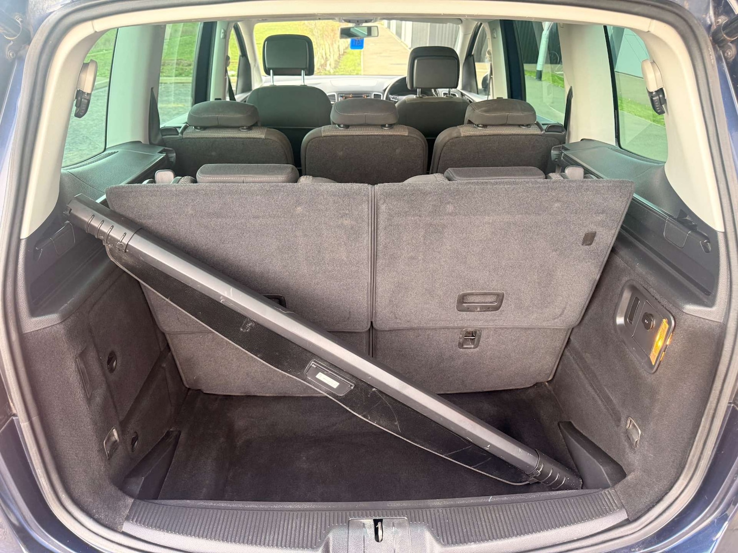 Used Volkswagen Sharan 2014 for sale - 76618141: Photo 23