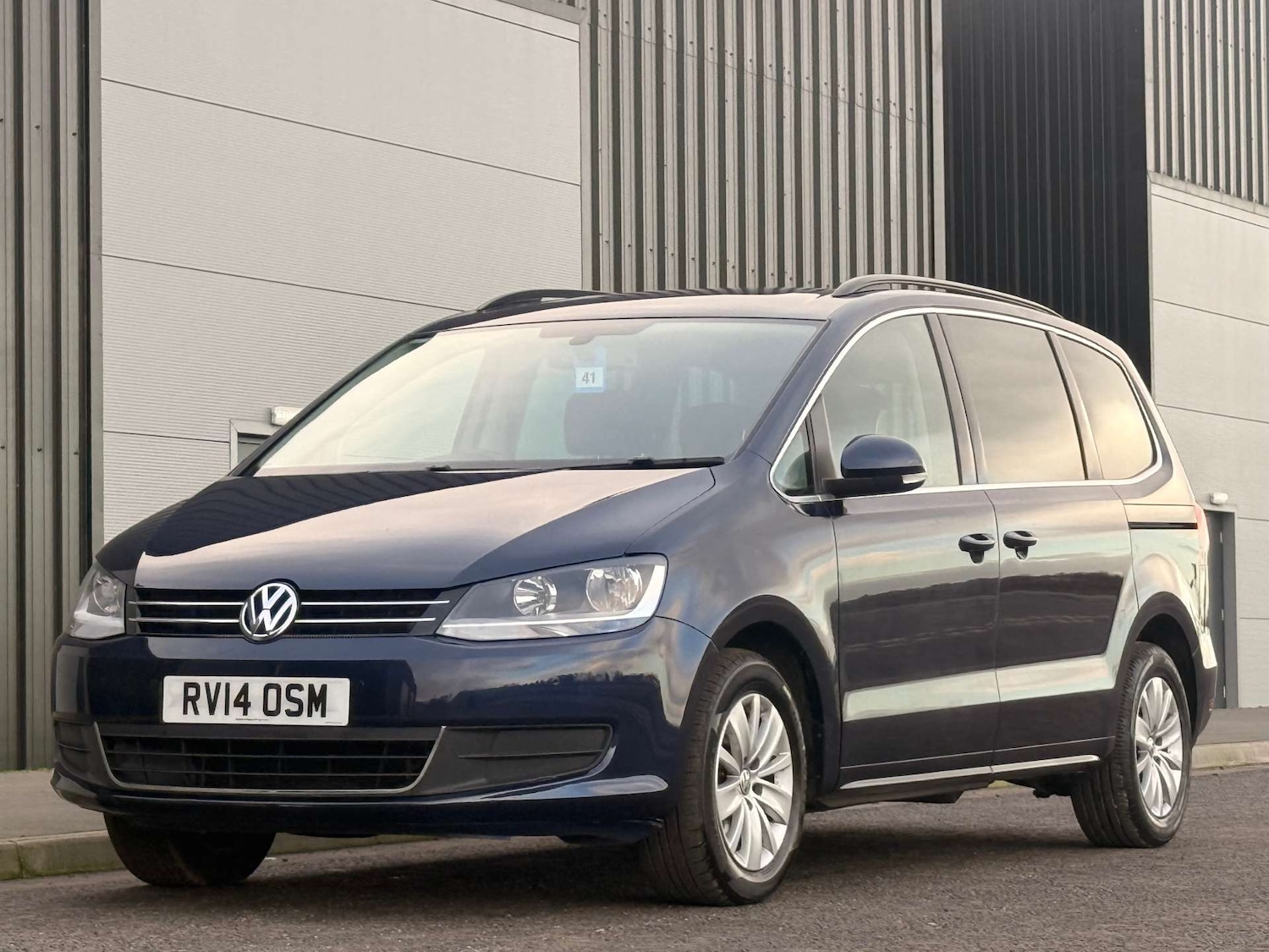 Used Volkswagen Sharan 2014 for sale - 76618141: Photo 3