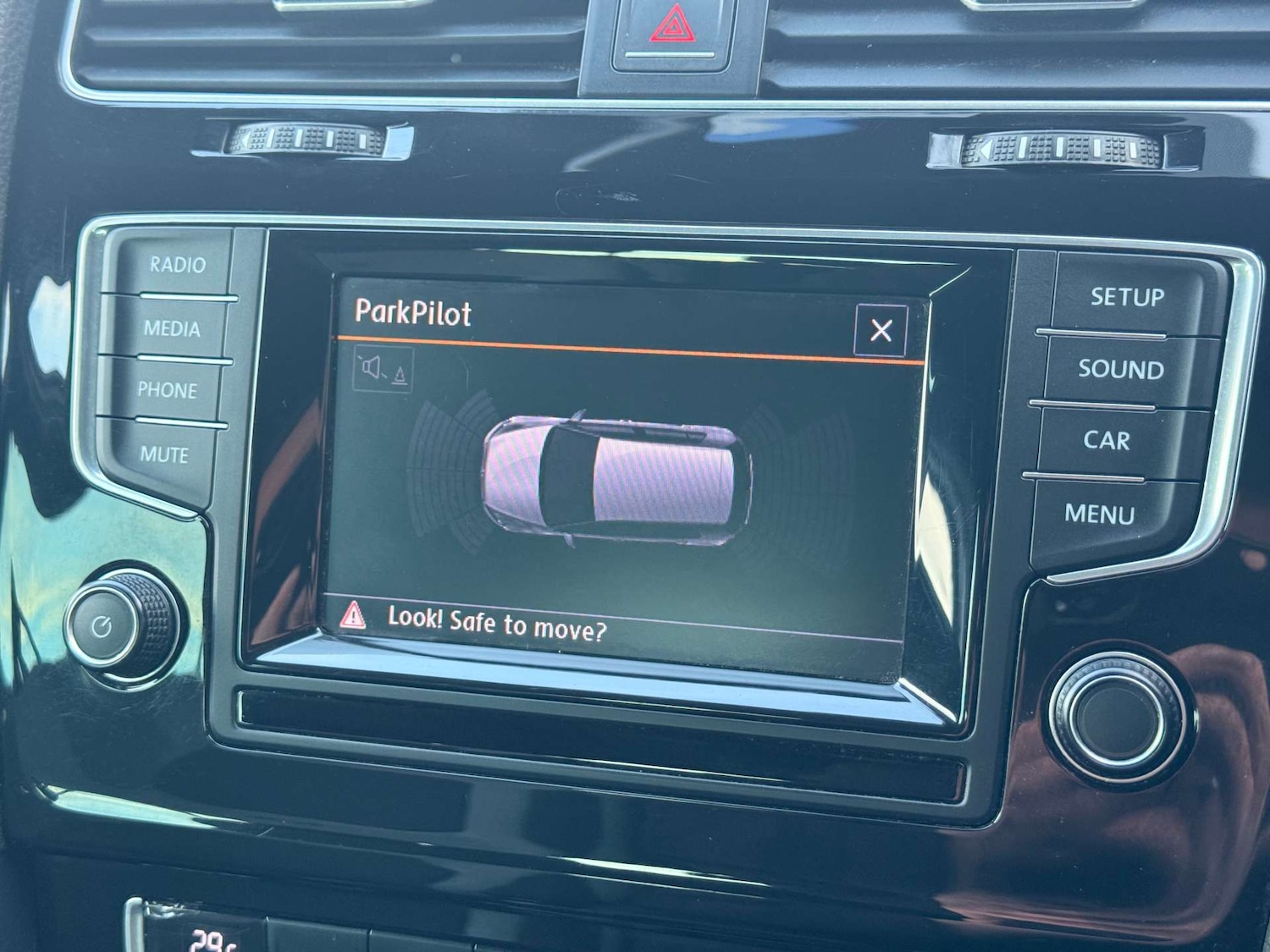 Used Volkswagen Golf 2015 for sale - 76642996: Photo 11