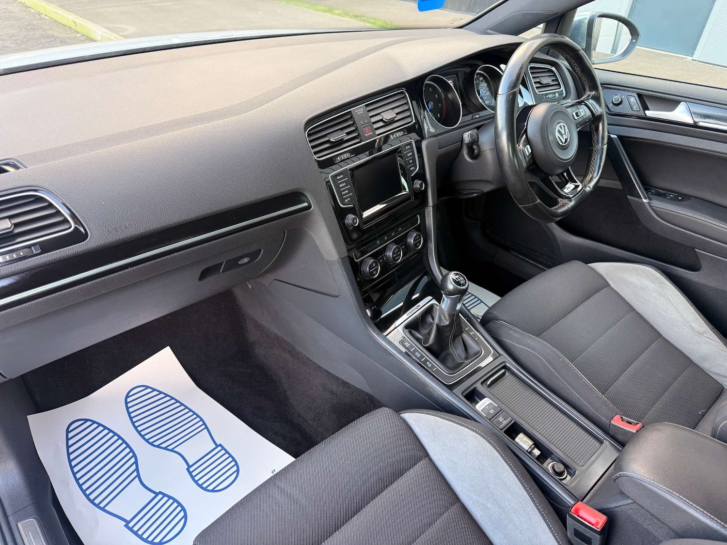 Used Volkswagen Golf 2015 for sale - 76642996: Photo 4