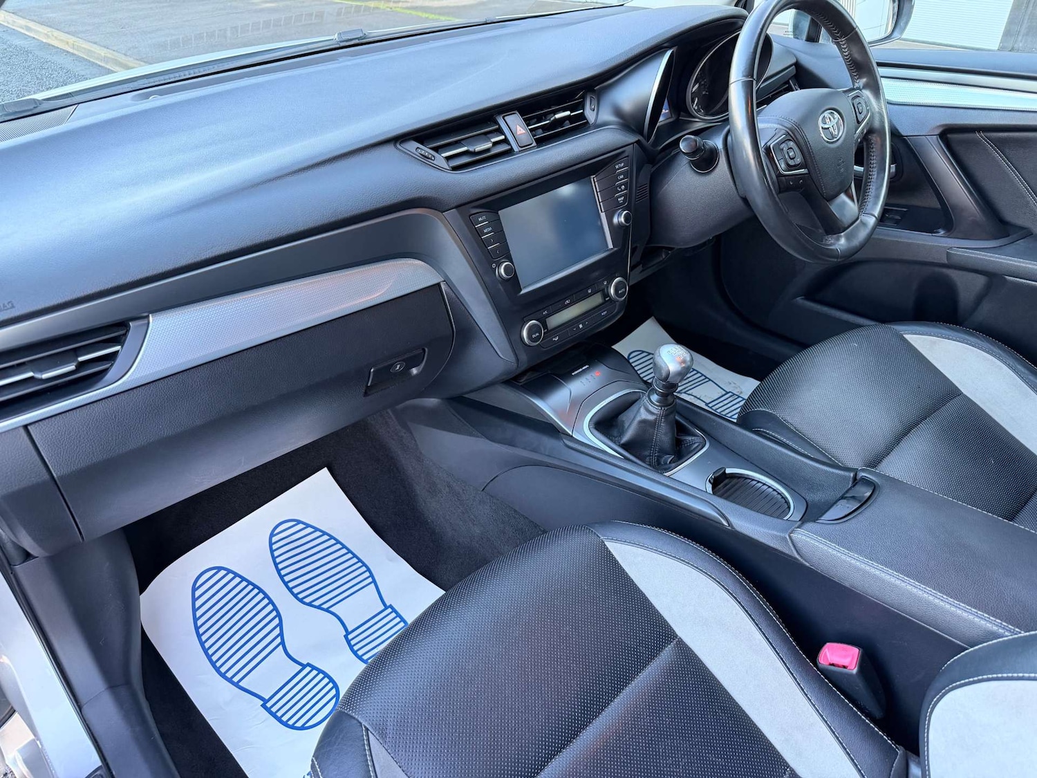 Used Toyota Avensis 2016 for sale - 77342243: Photo 10