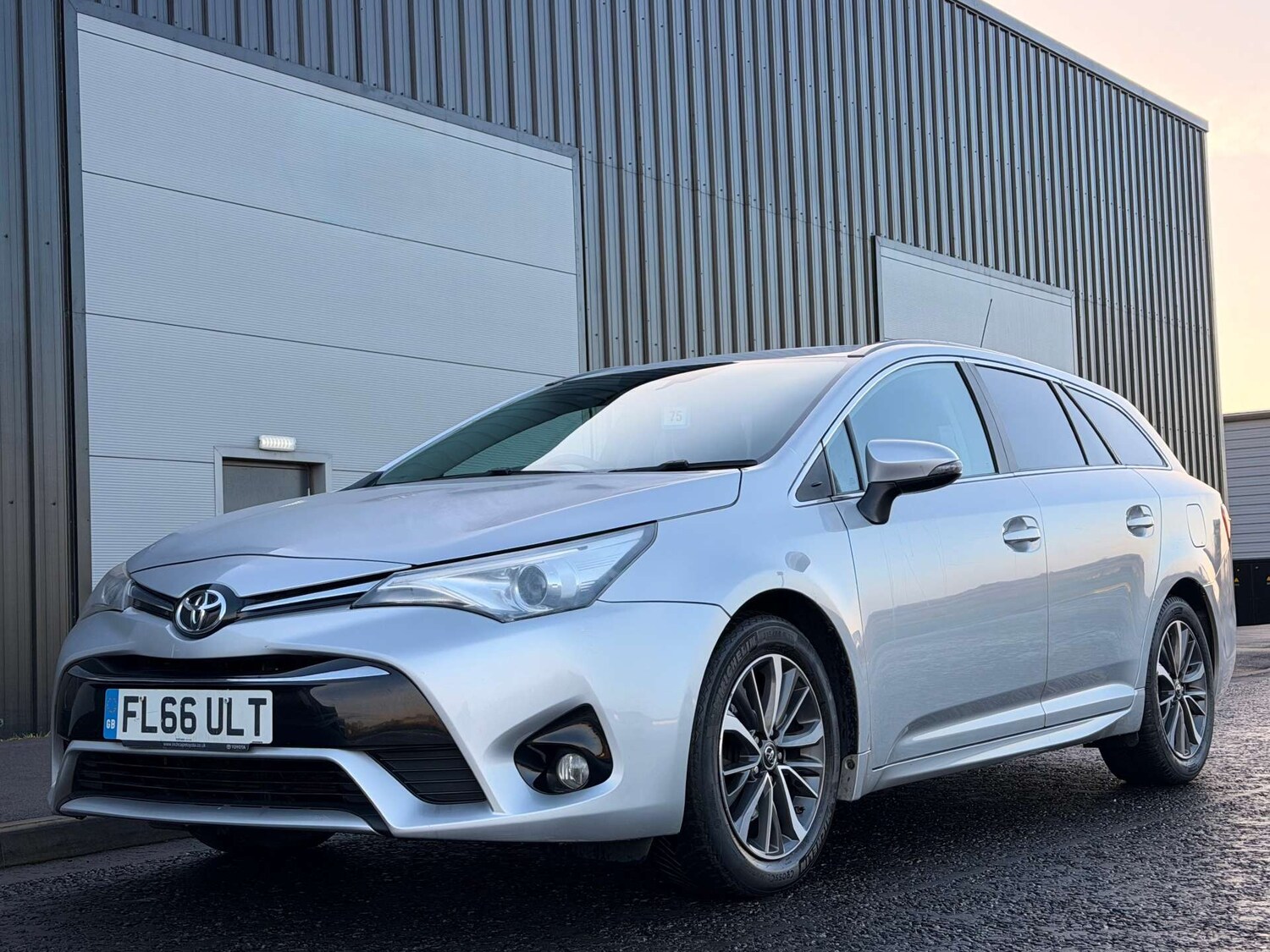 Used Toyota Avensis 2016 for sale - 77342243: Photo 3