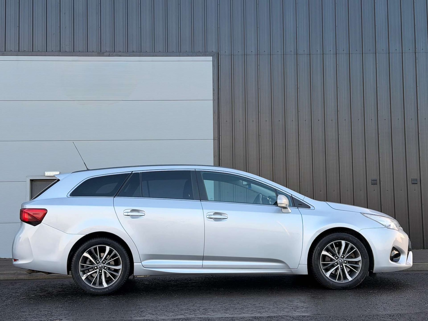 Used Toyota Avensis 2016 for sale - 77342243: Photo 7