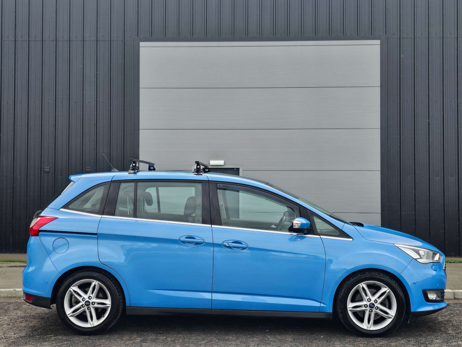 Used Ford C-Max 2018 for sale - 76266404: Photo 4