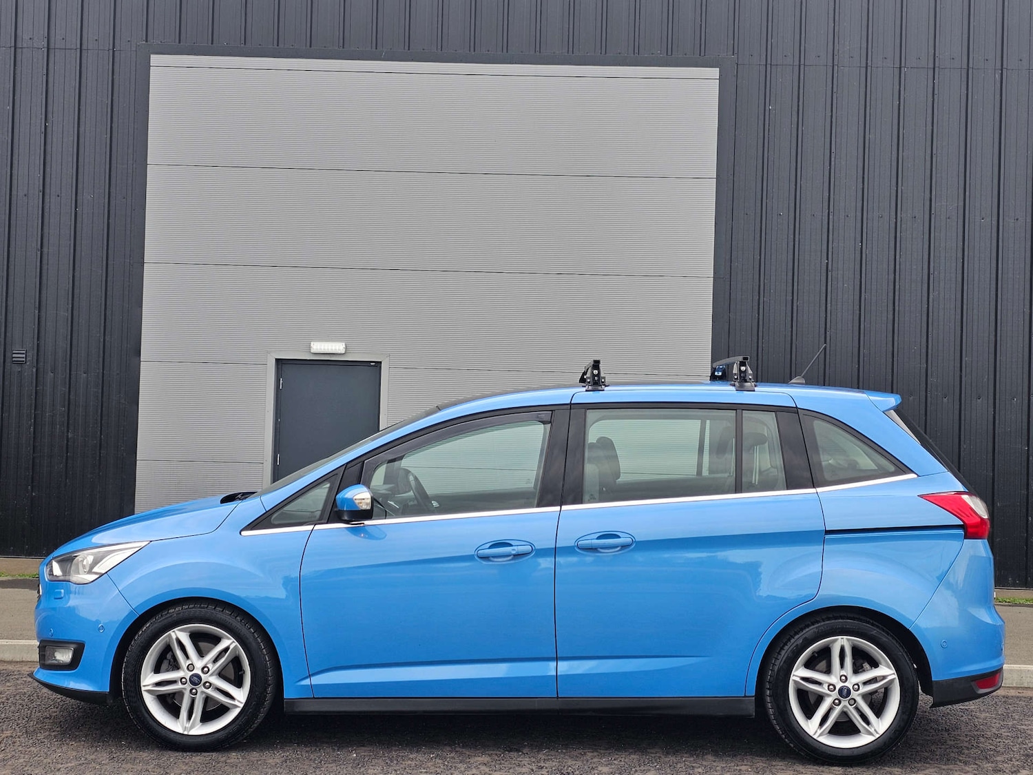 Used Ford C-Max 2018 for sale - 76266404: Photo 5