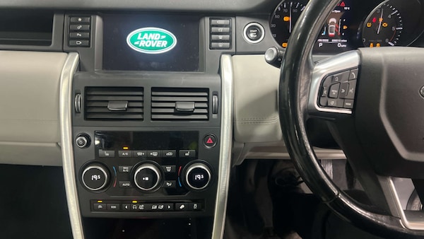 Used Land Rover Discovery Sport 2016 for sale - 76181545: Photo 11