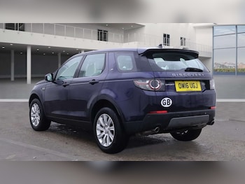 Used Land Rover Discovery Sport 2016 for sale - 76181545: Photo 3