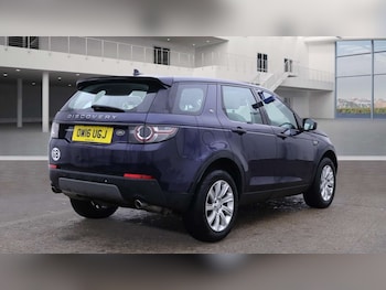 Used Land Rover Discovery Sport 2016 for sale - 76181545: Photo 4